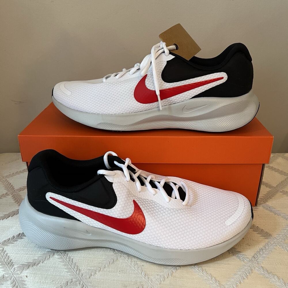 Nike Revolution 7 White Fire Red Black Sneakers Shoes Mens 9 FB2207-102 NEW